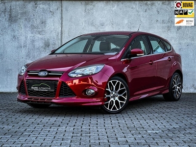 Ford Focus 1.6 EcoBoost Titanium ST-Line Clima Cruise