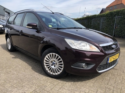 Ford FOCUS Wagon 1.6 Ghia Navi/Climate/Lmv/Pdc 802