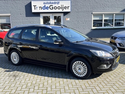 Ford Focus Wagon 1.8 Limited CLIMA NAV. TREKHAAK