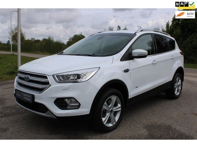 Ford Kuga 1.5 EcoBoost Titanium 4WD AUTOMAAT TREKHAAK