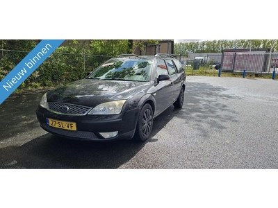 Ford Mondeo Wagon 1.8-16V Champion ZO INGERUILD DUS ZO WEG