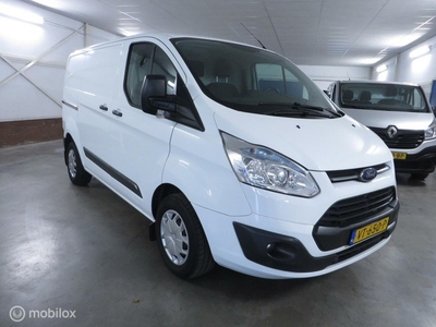 Ford Transit Custom 250 2.2 TDCI L1H1 Met inrichting