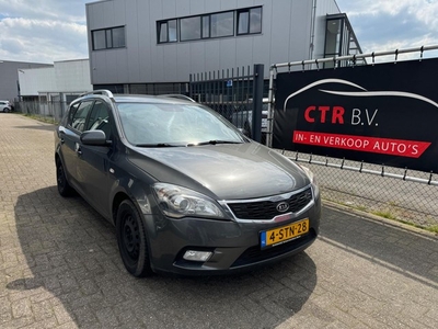 Kia Cee'd Sporty Wagon 1.6 CRDi X-tra ( bj 2011)