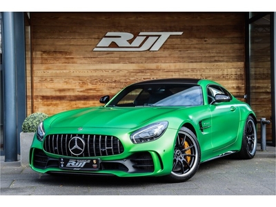 Mercedes-Benz AMG GT GTR 4.0 V8