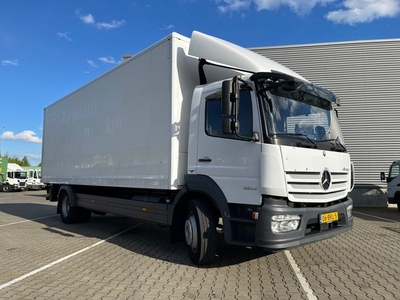 Mercedes-Benz Atego 1524 / Box Truck / 414 dkm / Loadlift /