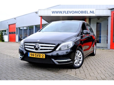 Mercedes-Benz B-klasse 180 Ambition LederXenonNaviLMV