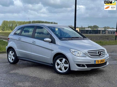 Mercedes-Benz B-Klasse 180 CDI Automaat/Stoelverw/Airco/Lmv/Nap/Boekjes