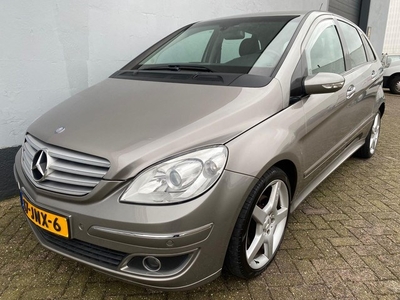 Mercedes-Benz B-klasse 200 Automaat - Panorama Dak