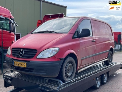 Mercedes-Benz Vito 109 CDI 320 Lang Amigo / Motor loopt