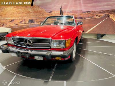 Mercedes W107 560SL AUTOMATIC 2 TOPS CABRIOLET