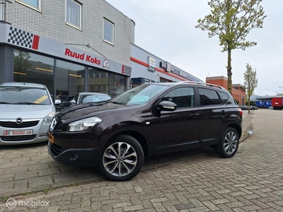 NISSAN QASHQAI 1.6 CONNECT EDITION / Trekhaak / Navigatie /