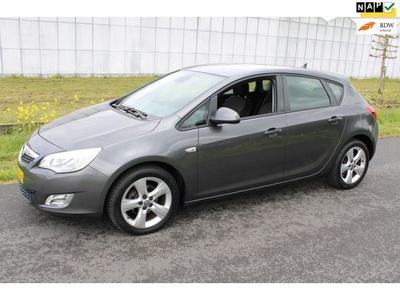 Opel Astra 1.6 Edition 5 Drs met Navigatie