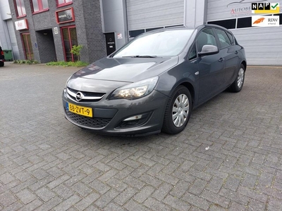 Opel Astra 1.7 CDTi S/S Business + / NEW APK / onderhouden