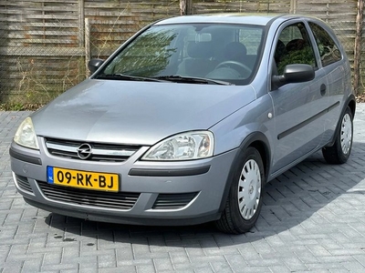 Opel CORSA-C 16v Rhythm/cruise/NAP/Lage KM/ boekjes aanwezig