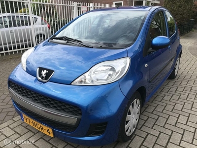 Peugeot 107 1.0-12V Urban Move