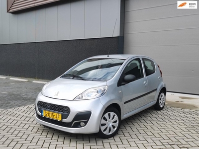 Peugeot 107 1.0 Access Accent 5-Deurs 186.992KM + N.A.P.