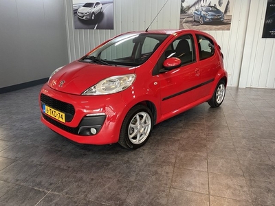 Peugeot 107 1.0 Active Airco, Licht metalen velgen.