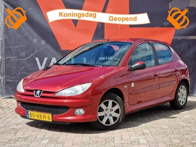 Peugeot 206 1.4 Génération Nieuw Binnen! Zo mee Airco