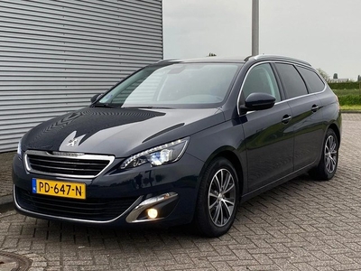 Peugeot 308 SW 1.2 PureTech ALLURE Bj 2017 Panoramadak