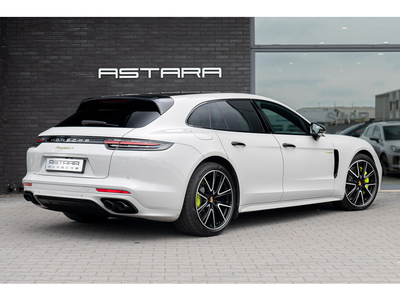 Porsche Panamera Sport Turismo 4 E-Hybrid