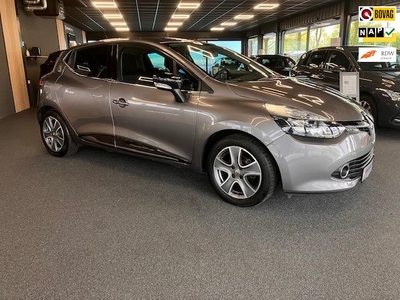 Renault Clio 0.9 TCe ECO Night&Day Slechts 68.000 KM