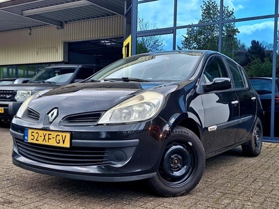 Renault Clio 1.2-16V Rip Curl (bj 2007)