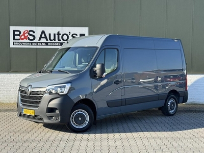 Renault Master T35 2.3 dCi 135 L2H2 Airco Cruise Navigatie