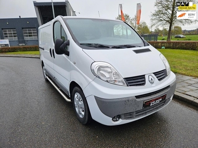 Renault Trafic 2.0 dCi T27 L1H1 Eco airco ( motor maakt bij