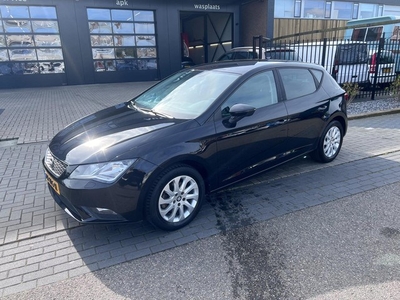 Seat Leon 1.2 TSI Style Business, stoelverwarming, nieuw