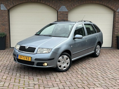 Skoda Fabia Combi 1.4I 16V Ambiente Airco Cruise Trekhaak