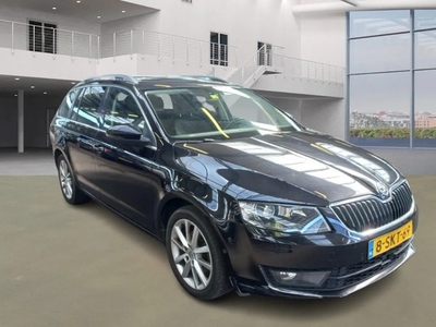 Skoda Octavia Combi 1.6 TDI Greentech Elegance Businessline