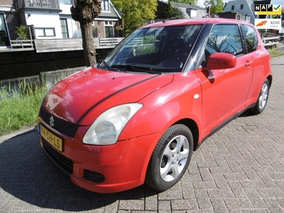 Suzuki Swift 1.3i Automaat Airco Aangepaste (invalide-)auto