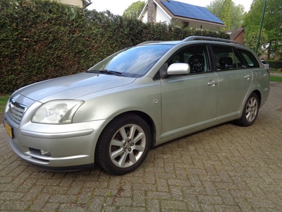 Toyota Avensis wagon 1.8 VVTi Linea Luna (bj 2005)