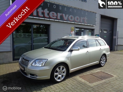 Toyota Avensis Wagon 2.4 VVTi Linea Luna