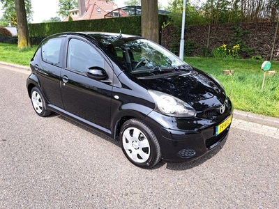 Toyota Aygo 1.0-12V Comfort *Airco, 5 deurs, 2e eig.*