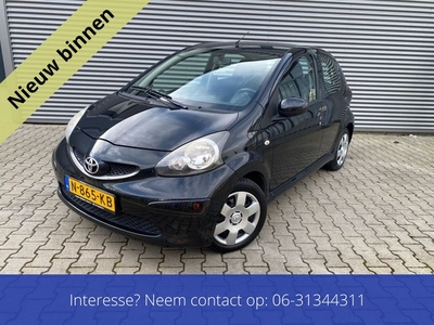 Toyota Aygo 1.0-12V Nieuwe Apk 5 Deurs Airco Zwart