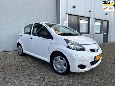 Toyota Aygo 1.0-12V Now