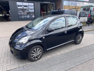 Toyota Aygo 1.0-12V Now, airco, 5 deurs, kmstand NAP