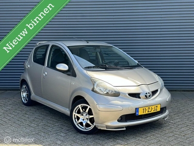 Toyota Aygo 1.0-12V Sport-Pakket Airco Uniek!