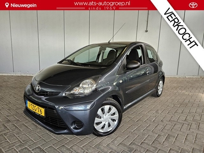 Toyota Aygo 1.0 VVT-i Now , fietsendragerbeugel, airco