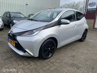 Toyota Aygo 1.0 VVT-i x-play