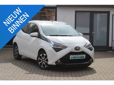 Toyota Aygo 1.0 VVT-i x-play Navi/Carplay Camera, LM, All