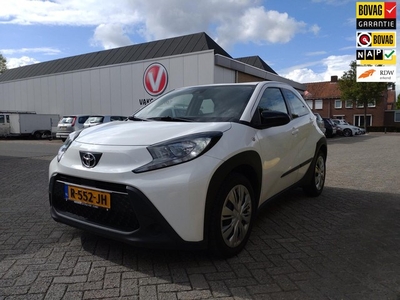 Toyota Aygo X 1.0 VVT-i MT play1