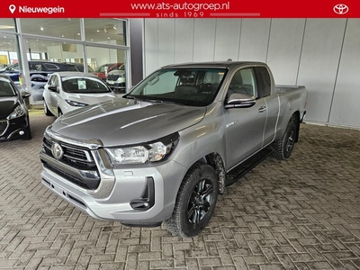 Toyota HiLux 2.4 D-4D Xtra Cab Professional ,Premium pack