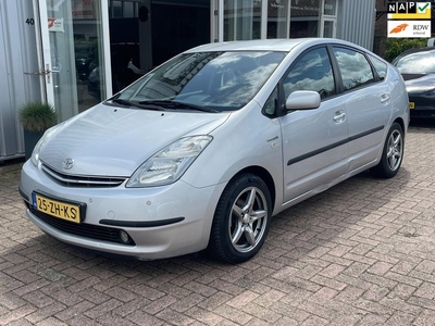 Toyota Prius 1.5 VVT-i Tech Edition Leder/ Camera/