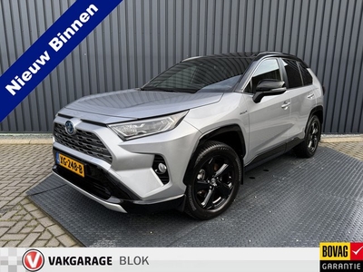 Toyota RAV4 2.5 Hybrid Bi-Tone Pano dak JBL Navi