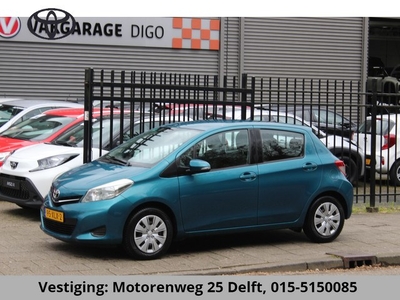 Toyota Yaris 1.3 VVT-i ASPIRATION 100% ONDERHOUDEN !!