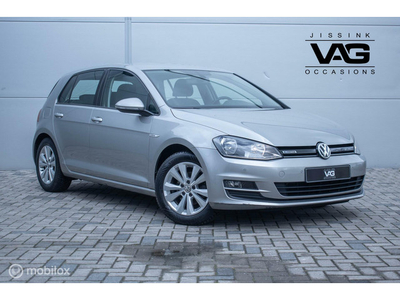 Volkswagen Golf 1.0 TSI Comfortline Navi Cruise PDC CarPlay