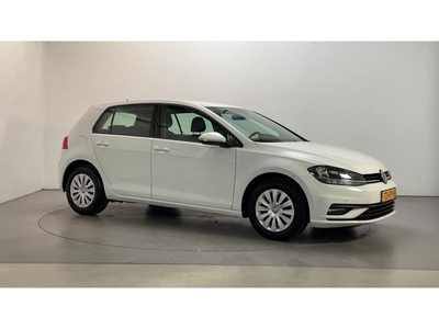 Volkswagen Golf 1.0 TSI Trendline Climate Control Parkeersensoren Navigatie DAB+