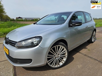 Volkswagen Golf 1.2 TSI Trendline BlueMotion/ clima/ EURO